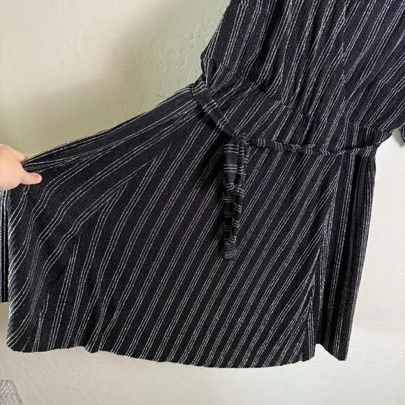 Torrid Black Metallic Lurex Stripe Wrap Dress 4X 12153634 - Picture 6 of 14